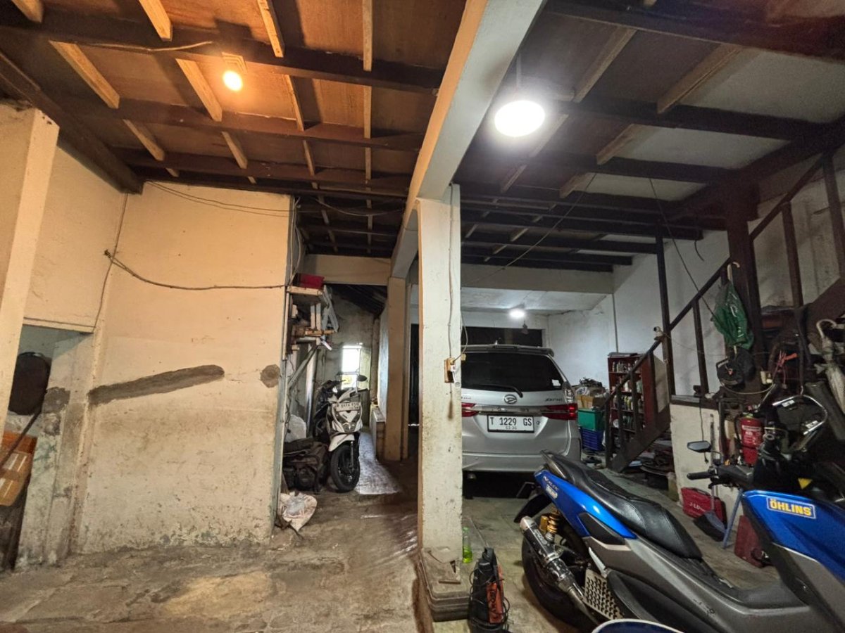 Ruko Strategis di Tuparev Karawang - Lokasi Ramai di Pusat Kota, Cocok untuk Usaha - Foto 7