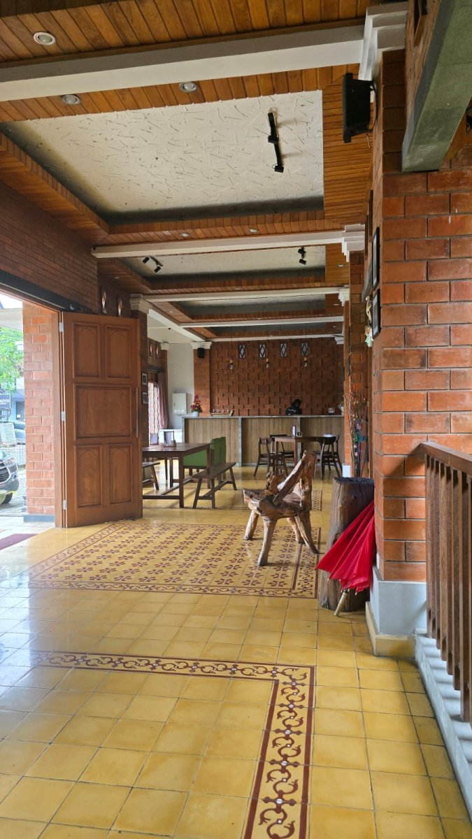 Rumah Strategis di Tengah Kota Solo - Foto 2