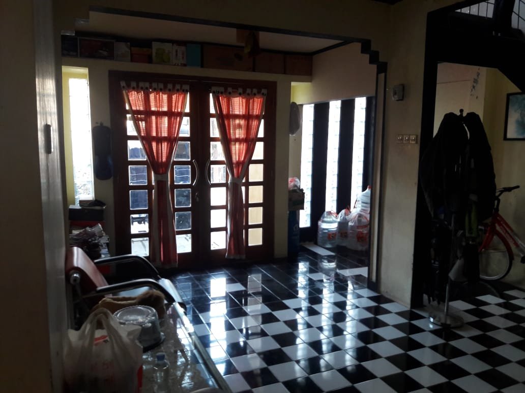 Dijual Rumah Siap Huni di Pucang Sawit Jebres Solo - Foto 7