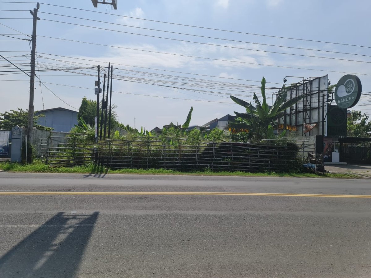 Dijual Tanah Kering Siap Bangun, Di Jalan Raya Adi Sucipto Colomadu Solo