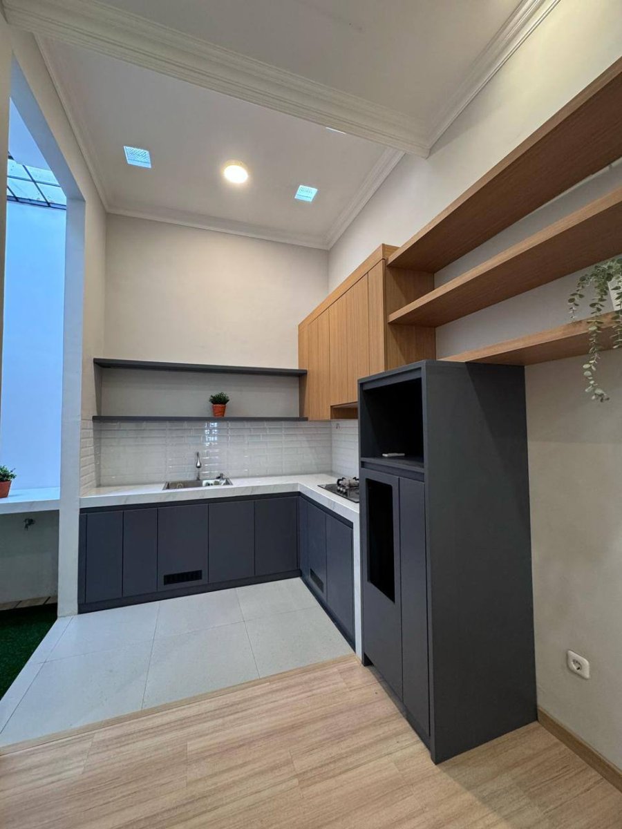 Dijual rumah cantik di GRIYA ASRI, PAKUWON CITY Kec Mulyorejo Surabaya - Foto 2
