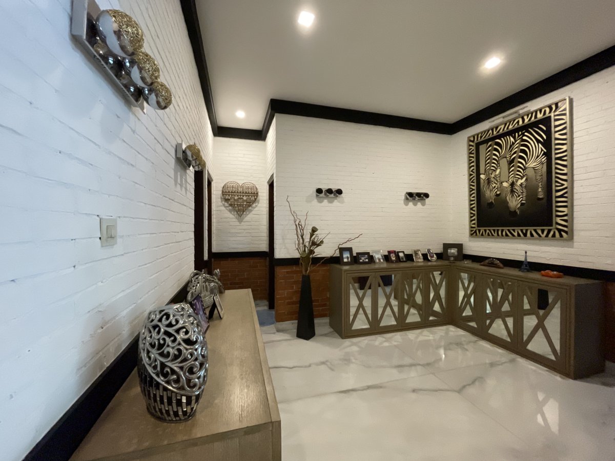 Dijual Rumah Mewah Rasa Villa Aesthetic di Rancamaya Bogor – View Gunung Salak, Semi Furnished, Lingkungan Elite & Nyaman - Foto 4