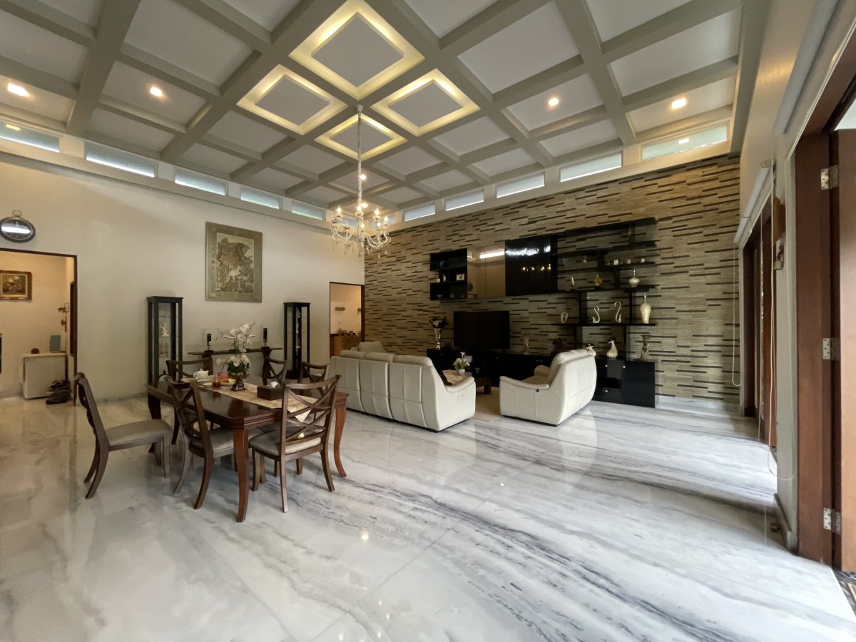 Dijual Rumah Mewah Rasa Villa Aesthetic di Rancamaya Bogor – View Gunung Salak, Semi Furnished, Lingkungan Elite & Nyaman - Foto 11