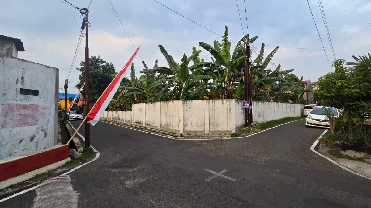 Tanah Bagus Siap Bangun Dekat Jalan Raya Utama di Pajang, Laweyan, Solo. Cocok untuk Rumah Tinggal, Townhouse, Ruang Usaha, Kantor, atau Kost Elite. - Foto 8