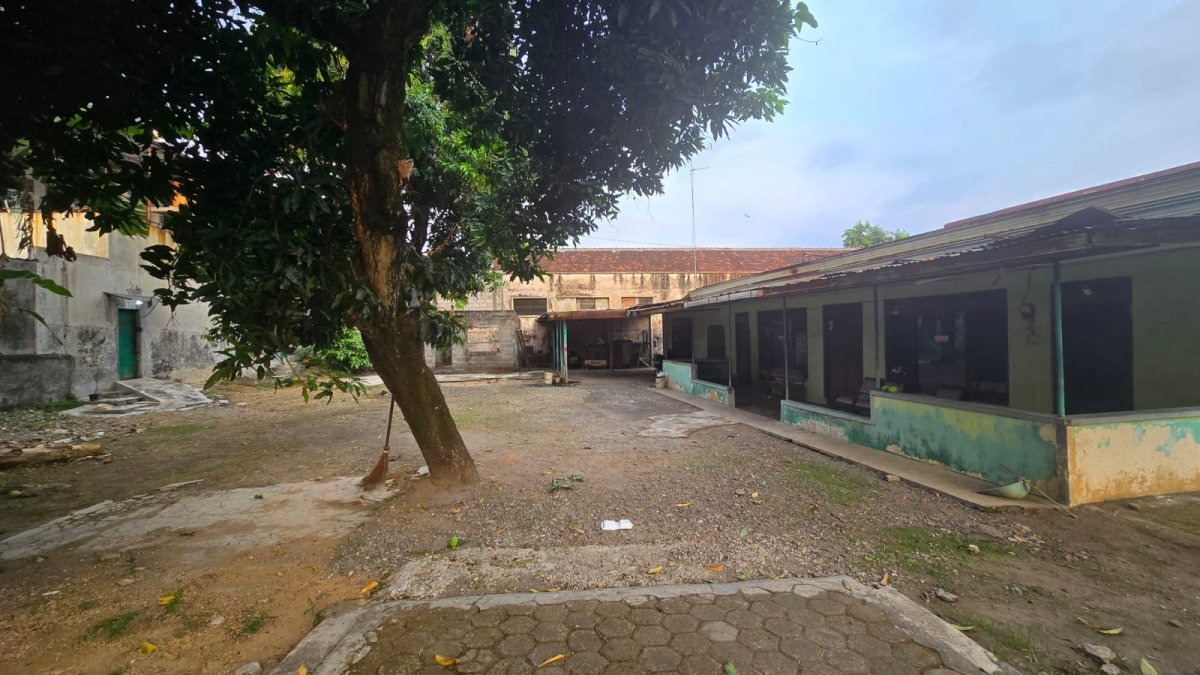 Tanah Bagus Siap Bangun Dekat Jalan Raya Utama di Pajang, Laweyan, Solo. Cocok untuk Rumah Tinggal atau Kost Elite. - Foto 4