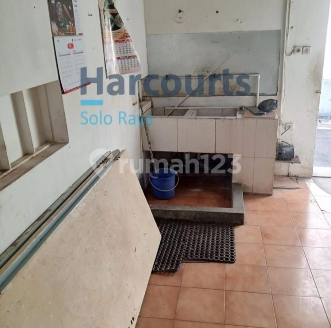 Dijual Ruko Bagus Strategis Dekat Balai Kota & Jalan Slamet Riyadi Solo - Foto 7