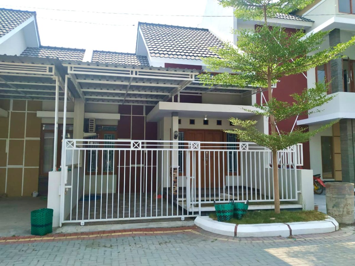 Dijual Rumah Bagus, Lokasi : Cluster Elite di Gentan, Solo