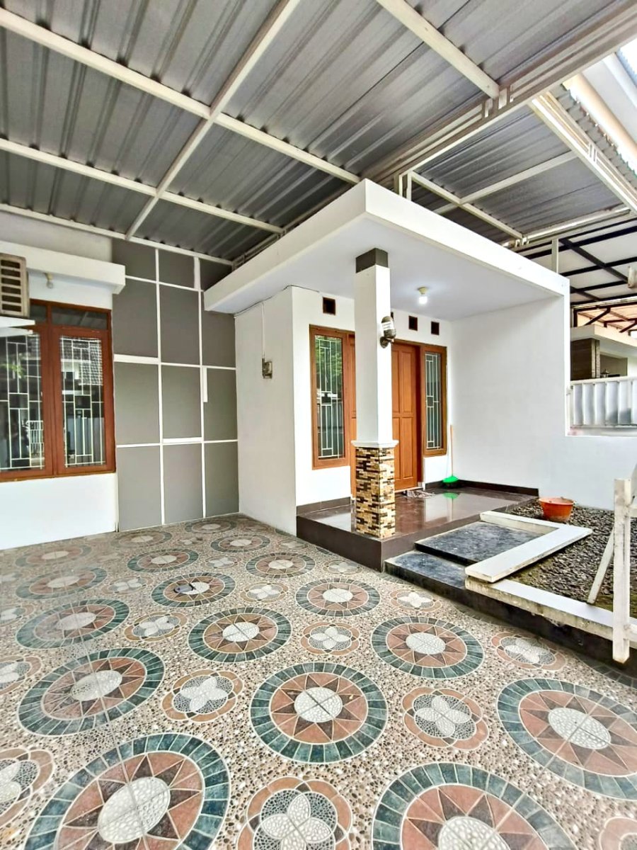 Dijual Rumah Bagus, Lokasi : Cluster Elite di Gentan, Solo - Foto 2