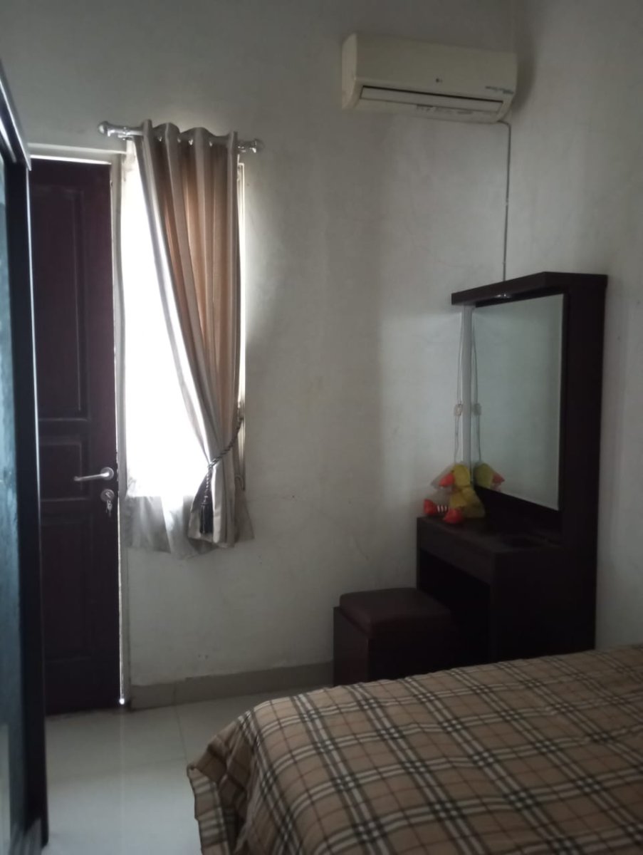 Dijual rumah di jl nusa jaya dekat stasiun Pondok Ranji Bintaro