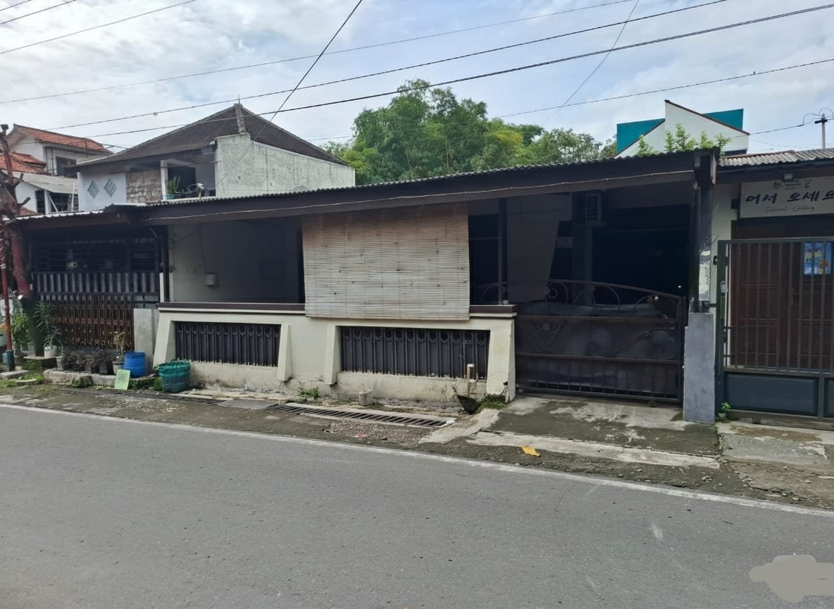 Dijual Rumah Siap Huni di Perumahan di Mojosongo, Solo