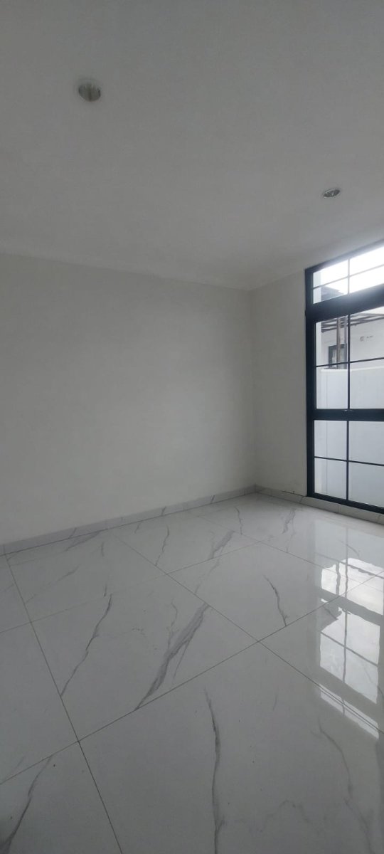 Rumah Cantik di Rosewood Summarecon Bogor – Cluster Premium & Nyaman - Foto 2
