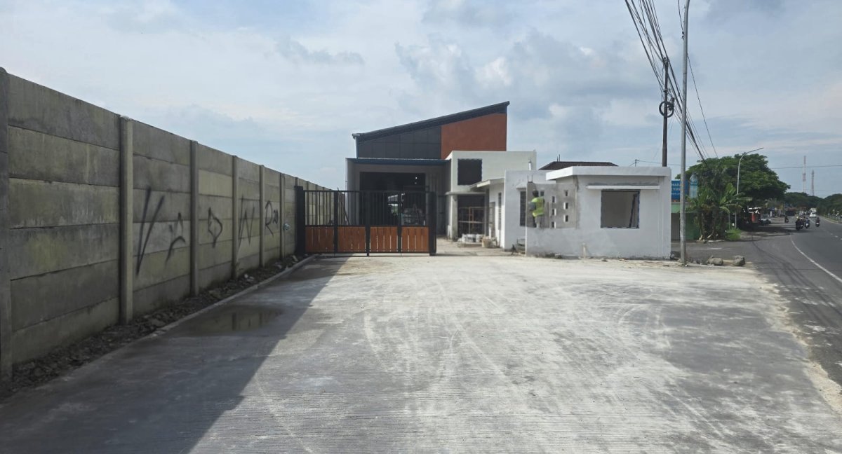 Disewakan Gudang Baru Siap Pakai di Jalan Raya Solo Jogja