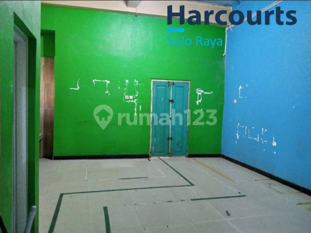 Bangunan 2 Lantai Bisa Untuk Ruko, Gudang Sekaligus Ruang Usaha di Salah Satu Pinggir Jalan Raya Utama di Jebres, Solo - Foto 4