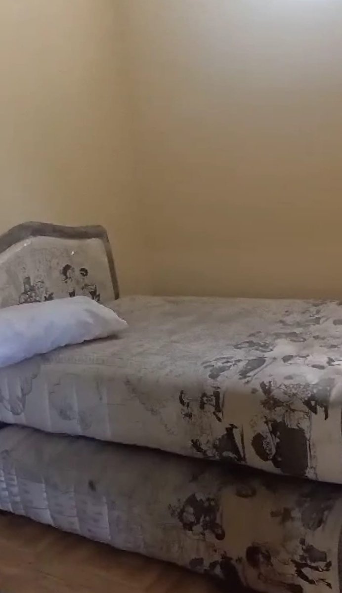 Rumah Bagus 2 Lantai Dengan Perabotan,  Lokasi : Perumahan di Sektor 10, Gedangan, Solo Baru - Foto 5