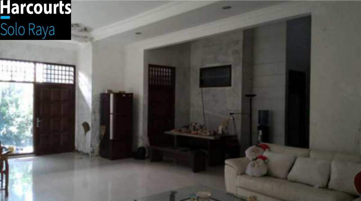 Dijual Rumah Siap Pakai Hitung Tanah, Lokasi : Solo Baru, Solo - Foto 3