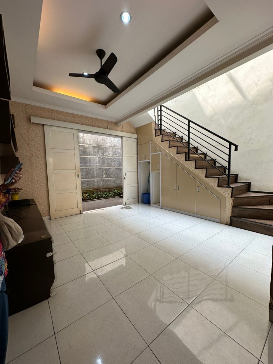 Dijual rumah di Camar Bintaro dekat akses ke Pondok Indah - Foto 2