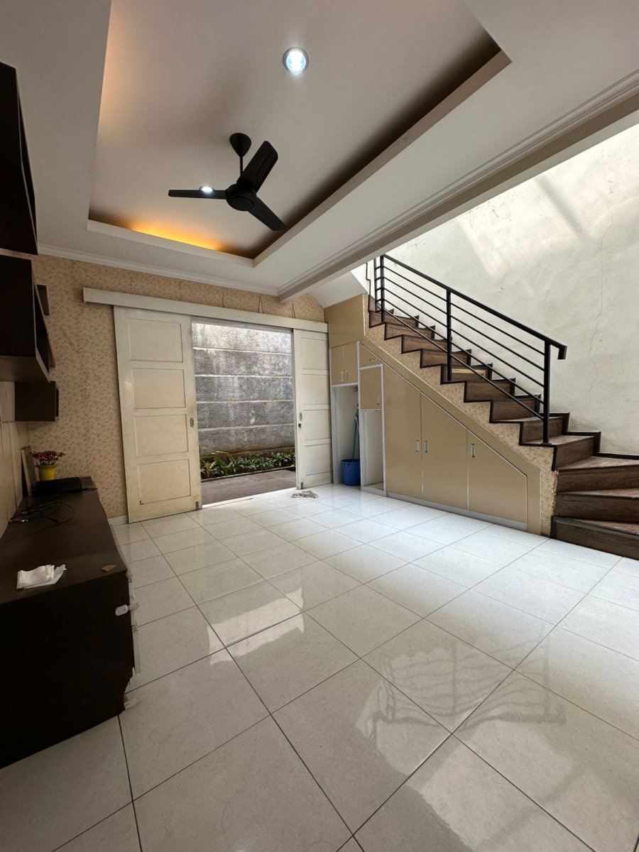 Dijual rumah di Camar Bintaro dekat akses ke Pondok Indah - Foto 8