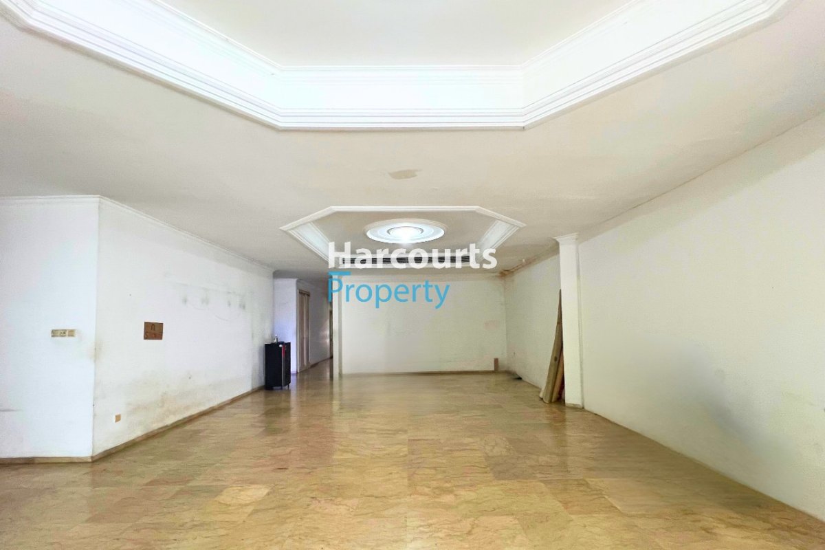 Dijual Rumah Klasik Hitung Tanah Posisi Hook Lokasi Tenang di Dalam Komplek Di Permata Hijau - Foto 3