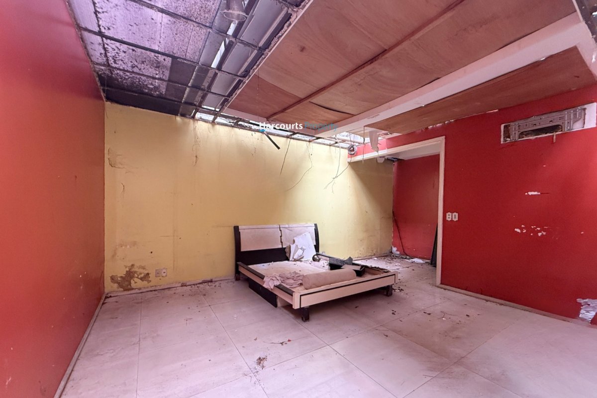 Dijual Rumah Lama Hitung Tanah Di Permata Hijau - Foto 5