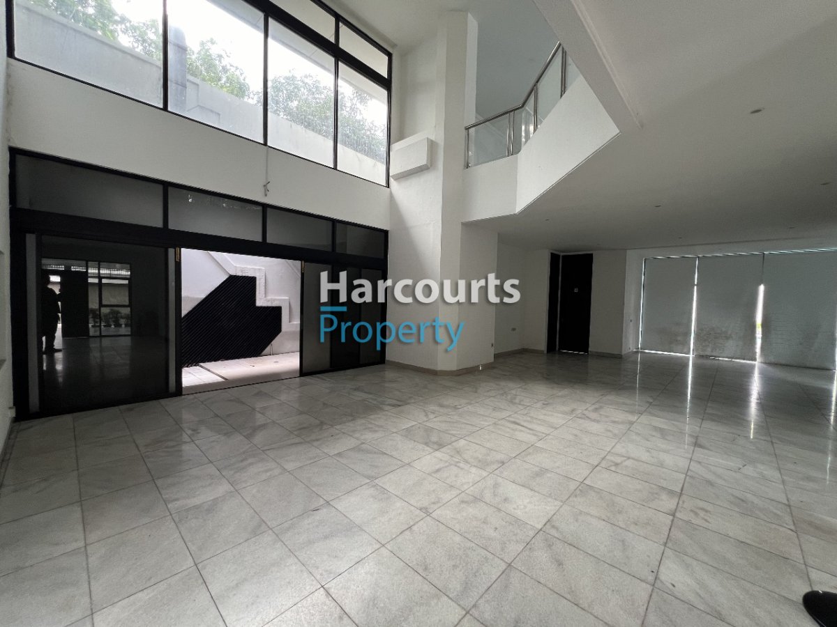 Dijual Rumah Lama Bagus dan Terawat di Permata Hijau - Foto 6