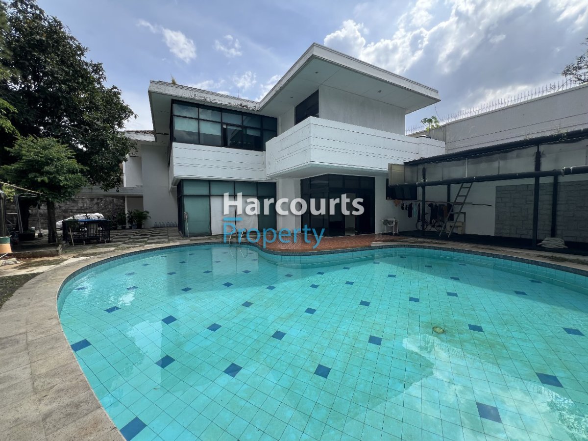 Dijual Rumah Lama Bagus dan Terawat di Permata Hijau