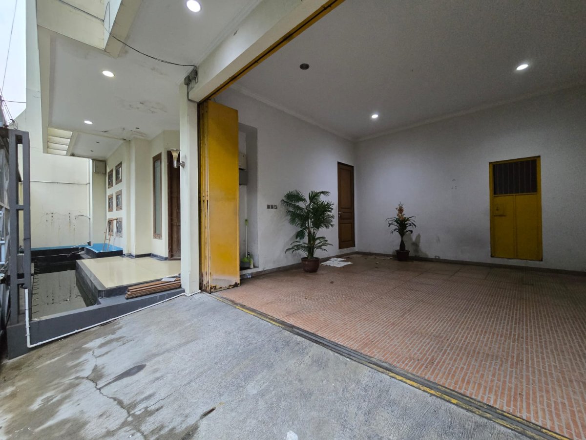 Disewakan Rumah Mewah, Lokasi Favorit di Gremet Manahan Solo, Selatan Stadion Manahan - Foto 2