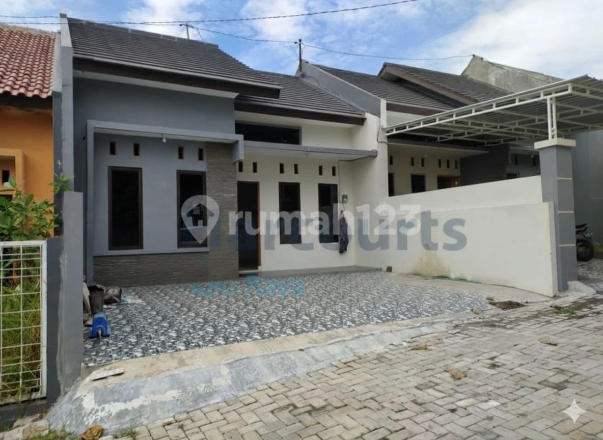 Disewakan Rumah Bagus Bersih Terawat Siap Huni di Cluster di Mojosongo, Solo - Foto 2