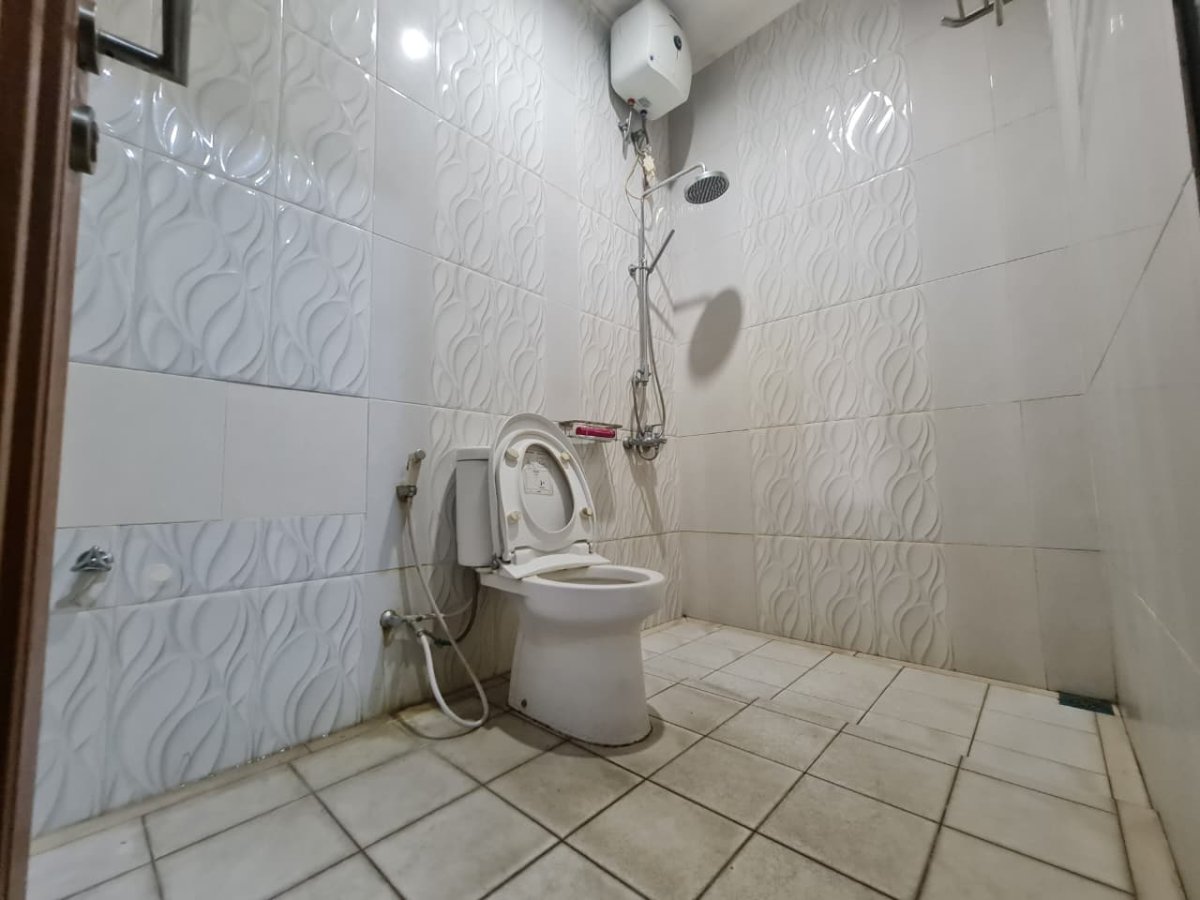 Disewakan Rumah Luas 135 m² di Perumahan Pakujaya Permai, dekat Alam Sutera - Foto 14