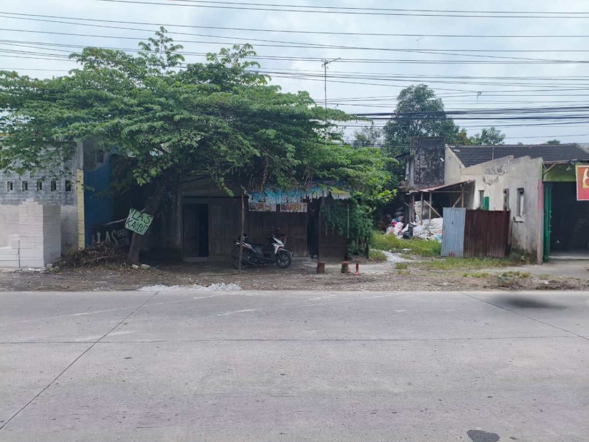 Tanah Strategis Pinggir Jalan Raya, Lokasi di Solo Utara