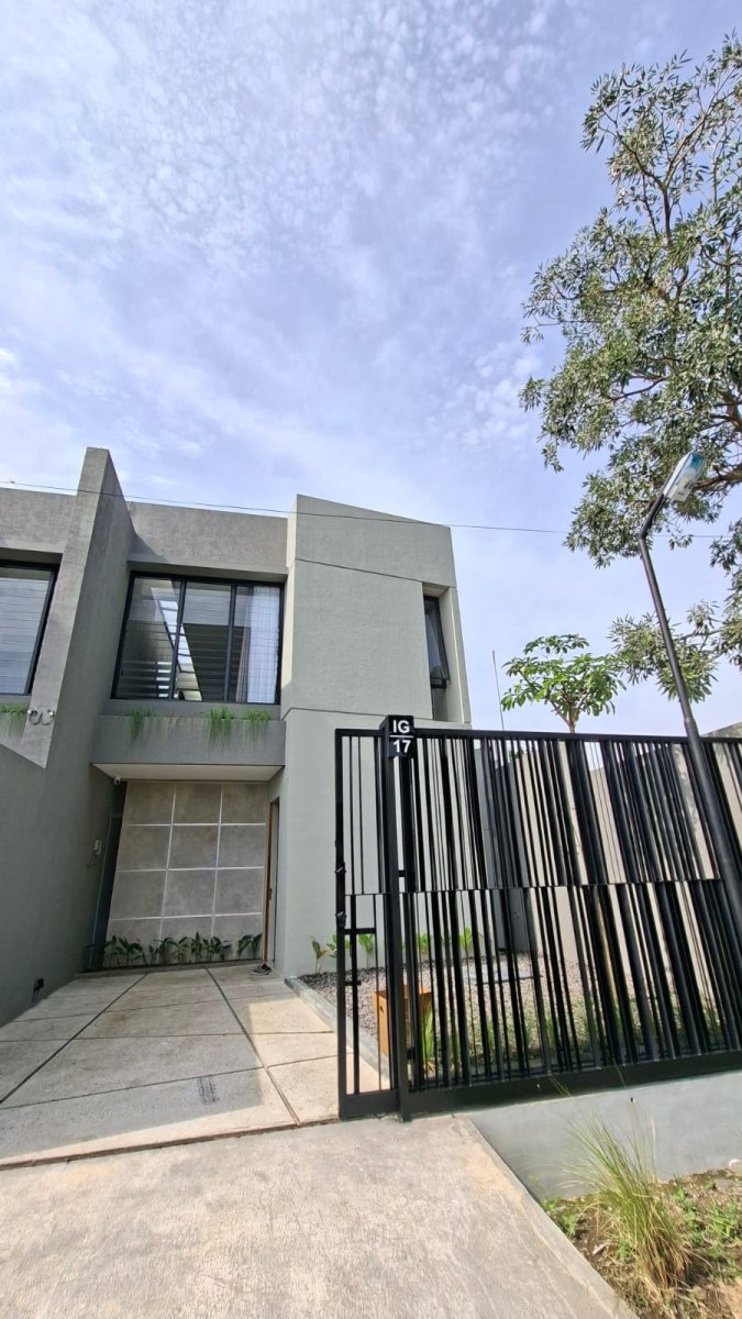 Rumah Baru Modern Minimalis di Perumahan Dekat Pakuwon Mall Solo Baru