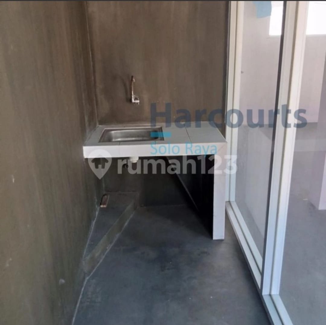 Ruko Bagus Strategis Dekat Balai Kota & Jalan Slamet Riyadi Solo - Foto 5