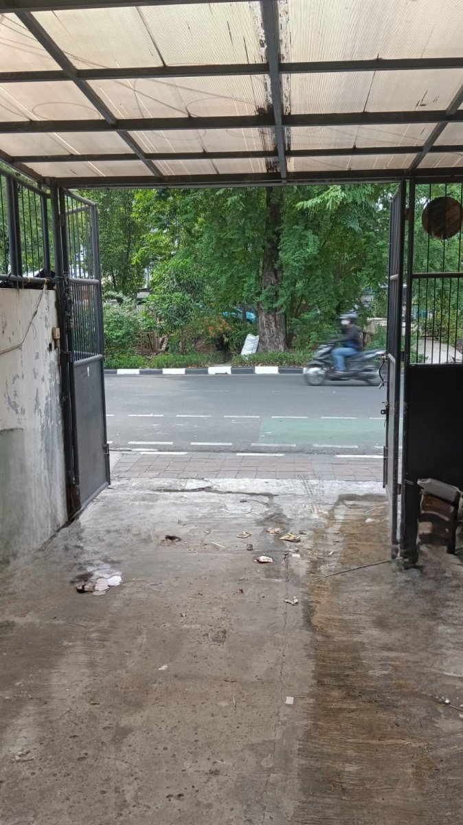 Sewa ruko 5 lantai di Cideng Jakarta Pusat