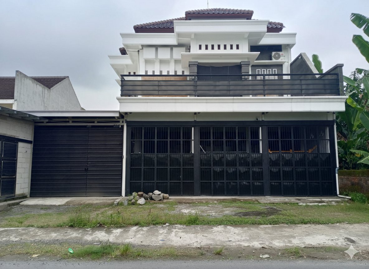 Rumah nyaman dengan lahan luas di Dagen, Jaten, Karanganyar