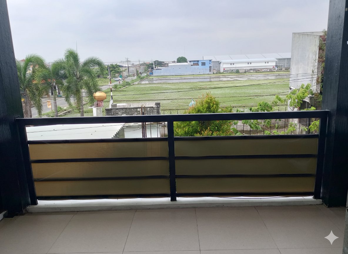 Rumah nyaman dengan lahan luas di Dagen, Jaten, Karanganyar - Foto 3