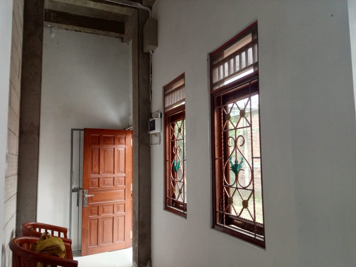 Rumah nyaman dengan lahan luas di Dagen, Jaten, Karanganyar - Foto 4