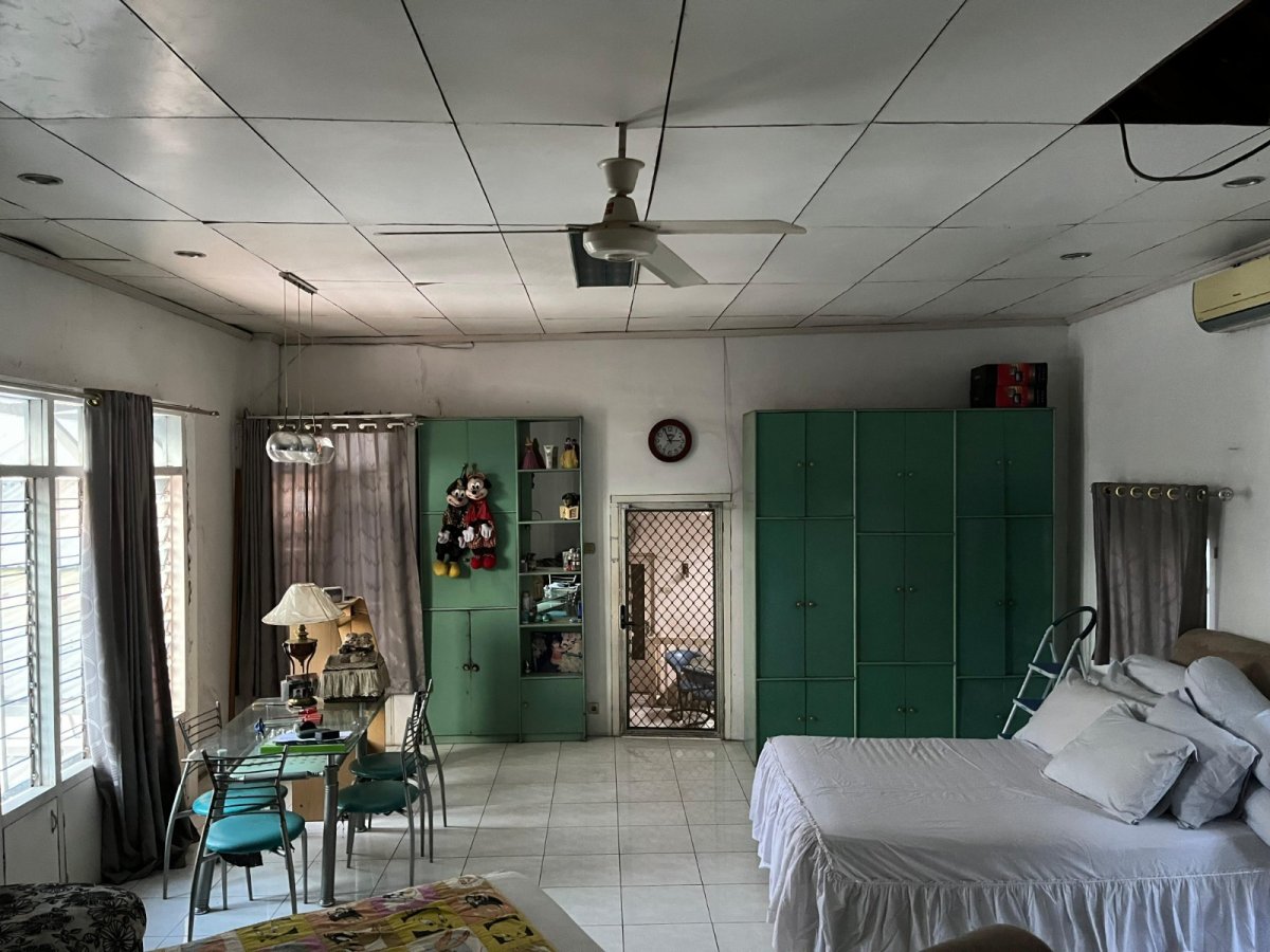 Ruko Strategis 3 Lantai di Kawasan Bisnis dan Pertokoan, Jalan Yos Sudarso Nonongan Solo - Foto 4