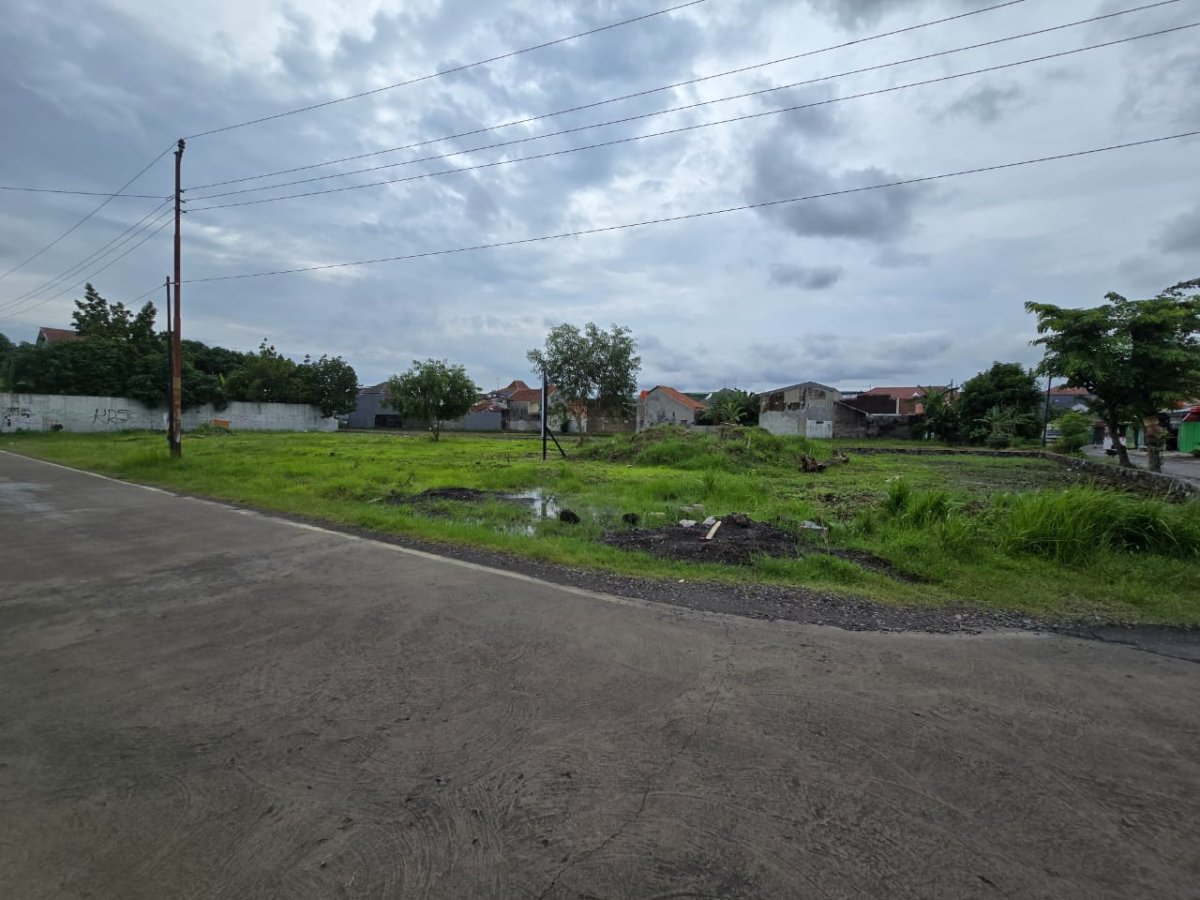 Tanah Kavling Strategis Dekat Pintu Tol Klodran Solo, Cocok Untuk Rumah Tinggal Atau Usaha