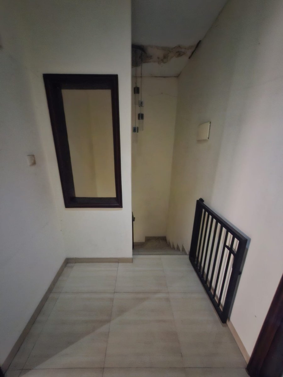 Dijual Rumah Lokasi Gading Residence Pelangi Nila - Kelapa Gading - Foto 3