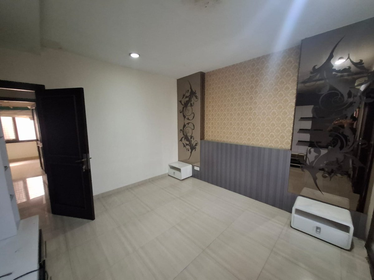Dijual Rumah Lokasi Gading Residence Pelangi Nila - Kelapa Gading - Foto 5