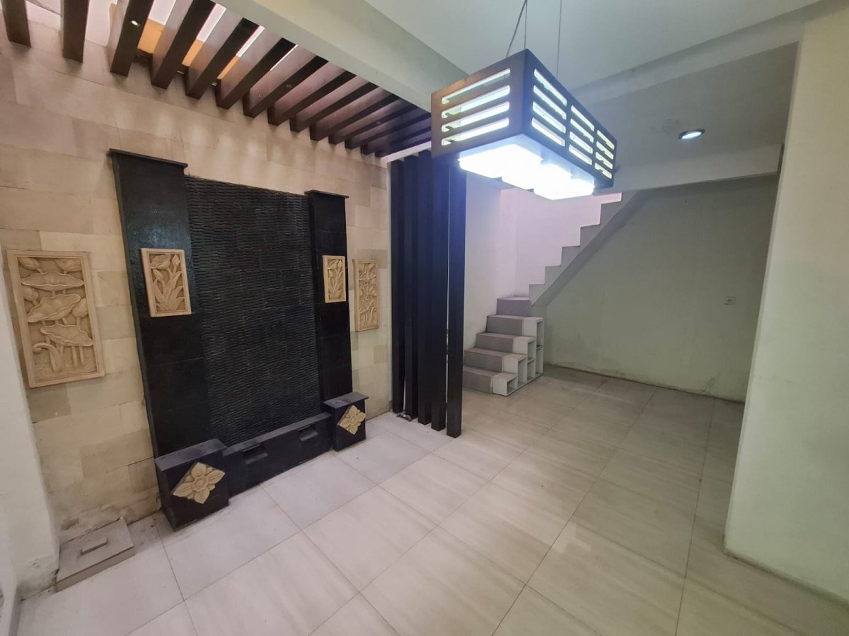 Dijual Rumah Lokasi Gading Residence Pelangi Nila - Kelapa Gading - Foto 7