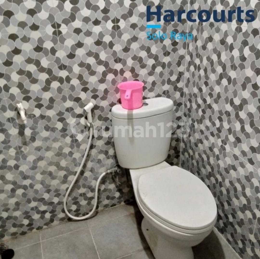 Ruko Bagus 1,5 Lantai Siap Pakai Dekat Pintu Tol Gondangrejo, Solo, Cocok untuk berbagai usaha - Foto 5