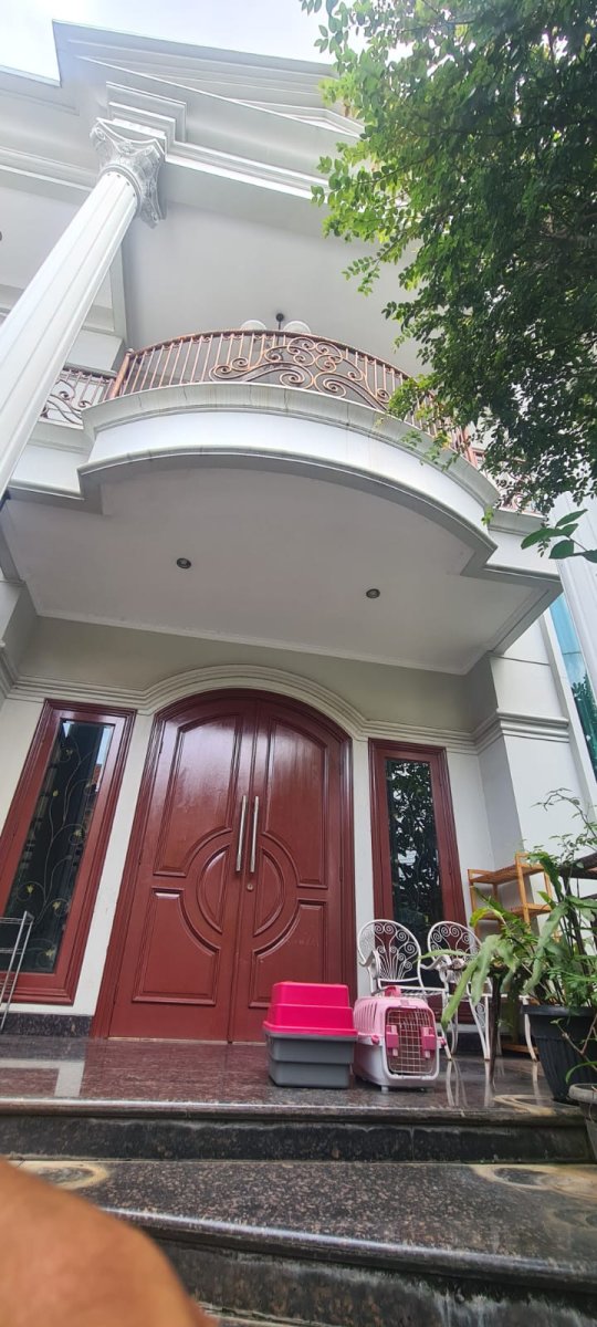 JUAL CEPAT, RUMAH 2 LANTAI NYAMAN STRATEGIS, LT 207 M2, JL LELE RAWAMANGUN, JAKARTA TIMUR - Foto 3