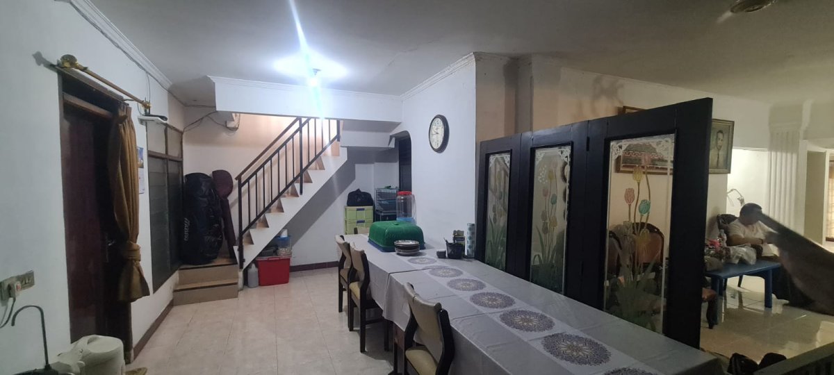 JUAL CEPAT, RUMAH STRATEGIS, LT 198 M2, JL CEMPAKA PUTIH BARAT XIX, JAKARTA PUSAT - Foto 6