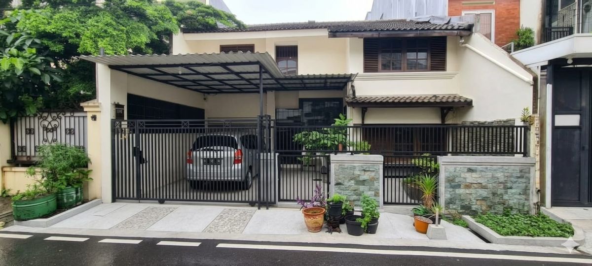 JUAL CEPAT, RUMAH STRATEGIS, LT 198 M2, JL CEMPAKA PUTIH BARAT XIX, JAKARTA PUSAT - Foto 2