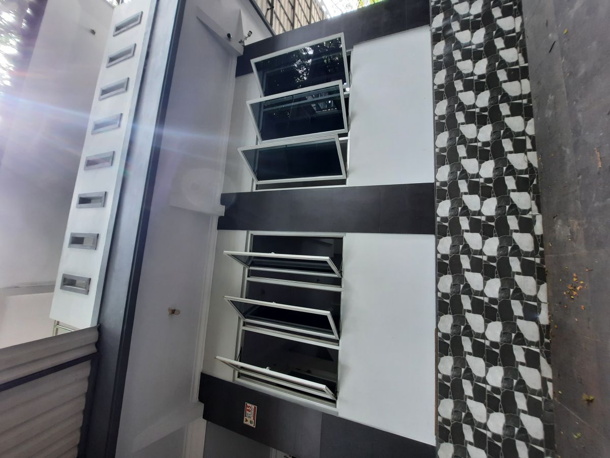 SEWA RUMAH 2 LANTAI 135 JUTA/TAHUN BEBAS BANJIR CONDET JAKARTA TIMUR - Foto 11