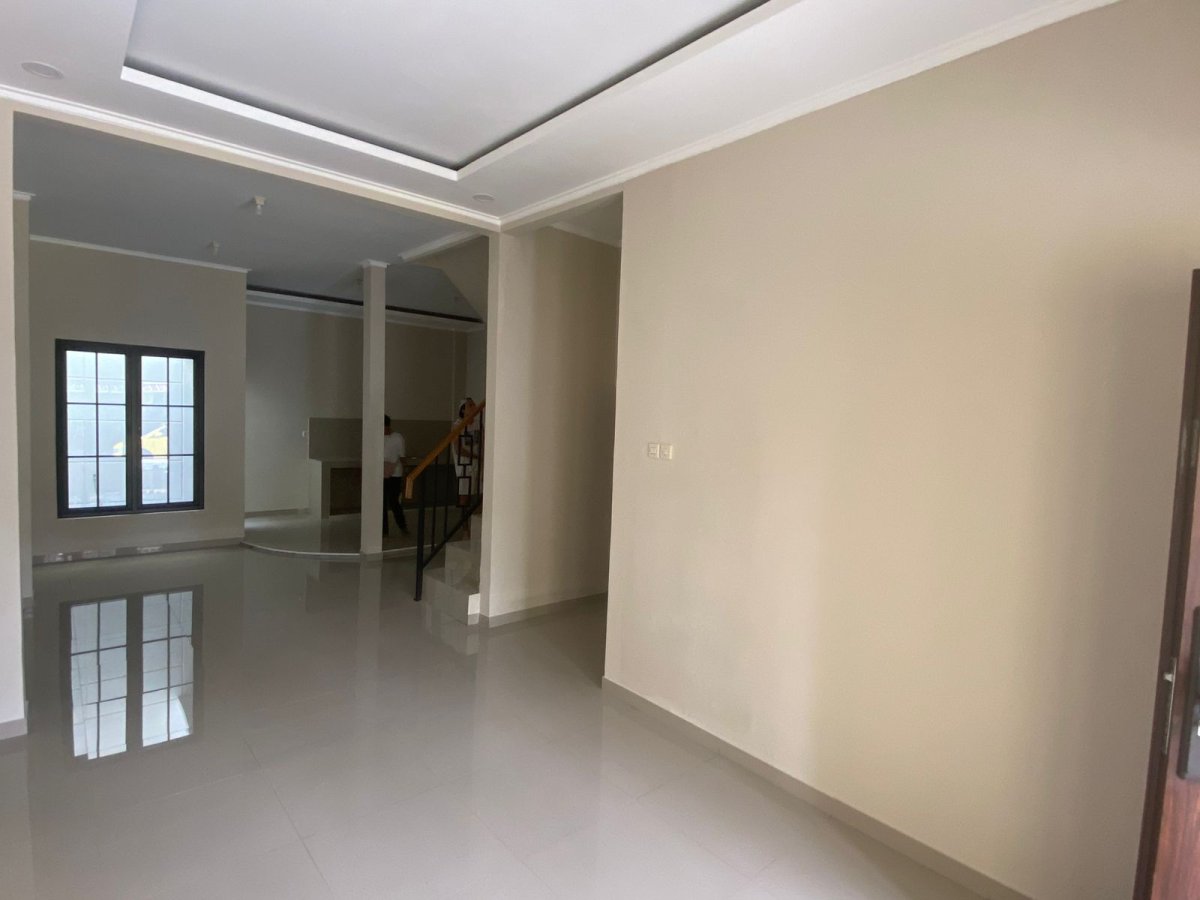 Rumah Nyaman di Taman Venesia - Foto 5