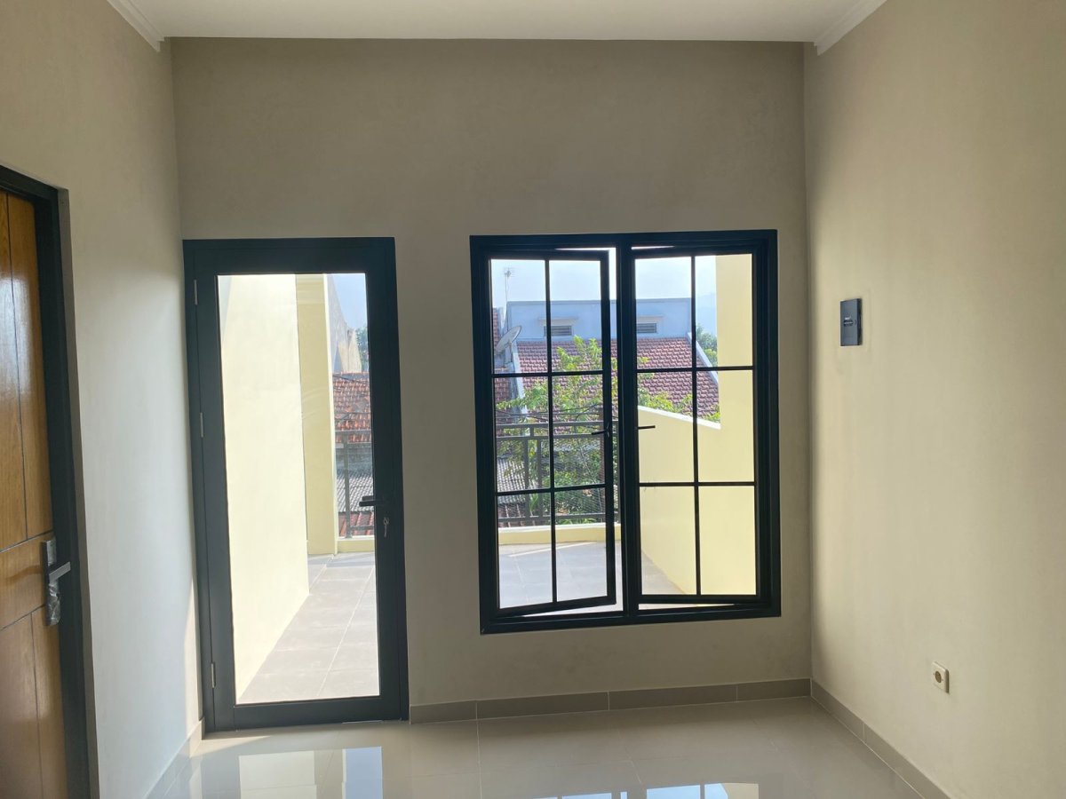 Rumah Nyaman di Taman Venesia - Foto 8