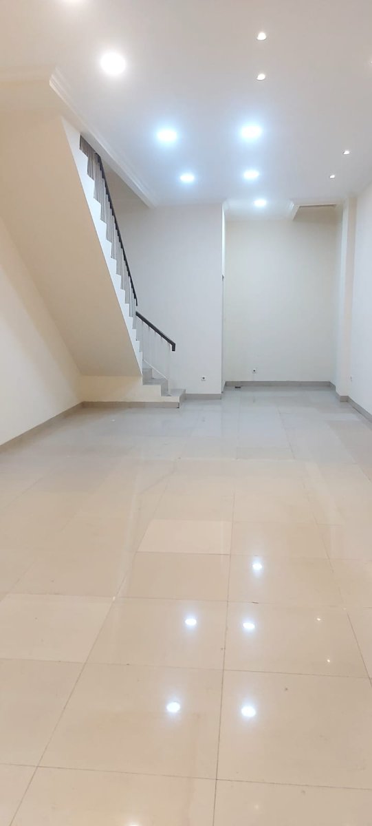 Sewa Ruko 4 Lantai di Green Lake City Cipondoh Tangerang GN - Foto 4