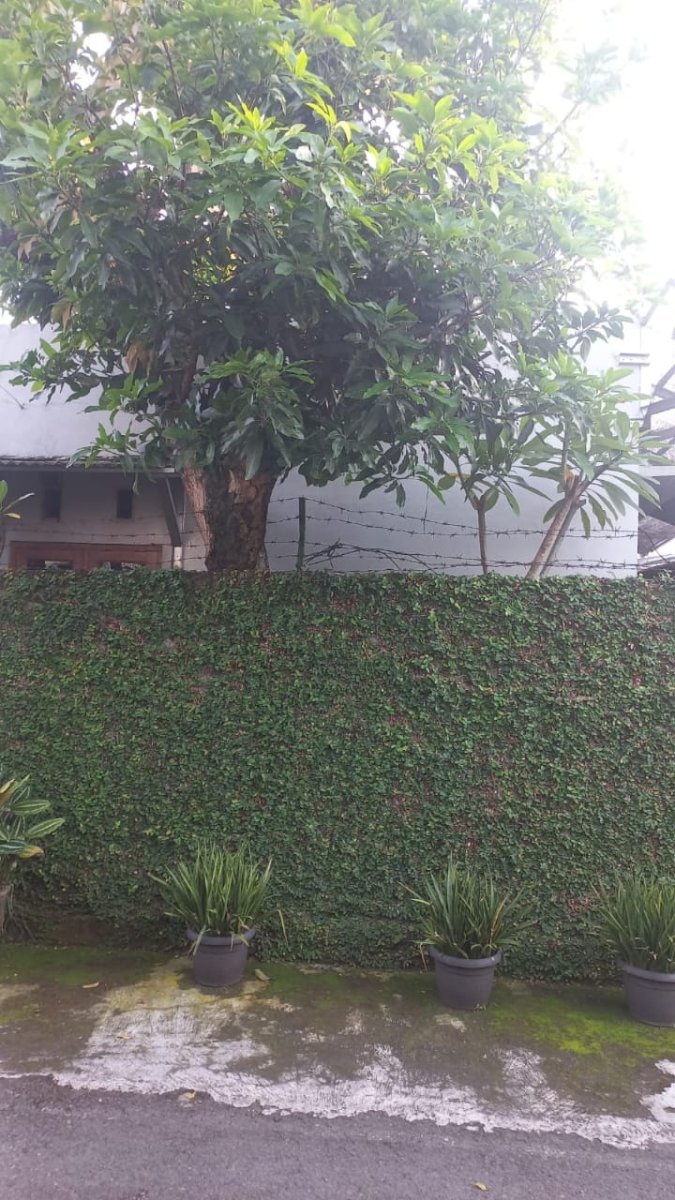 Tanah Bonus Bangunan Ruang Kantor & Gudang Siap Pakai di Manahan, Solo