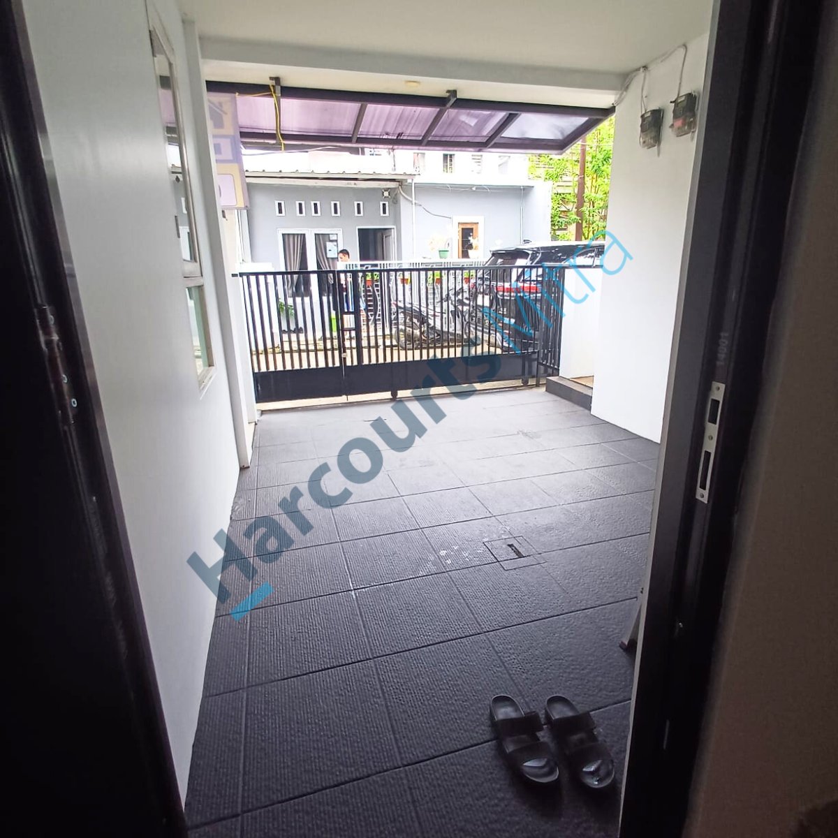 Rumah Terawat LT 160 LB 140 di Bukit Kencana Residence, Bebas Banjir - Foto 11